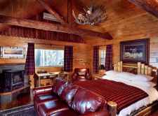 logcabinmasterbedroom